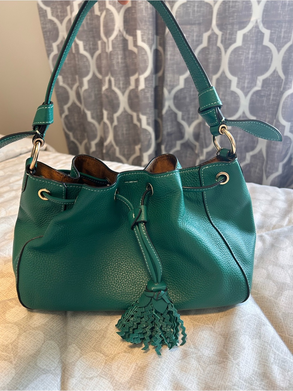 Green Leather Drawstring Shoulder Bag with Tassel